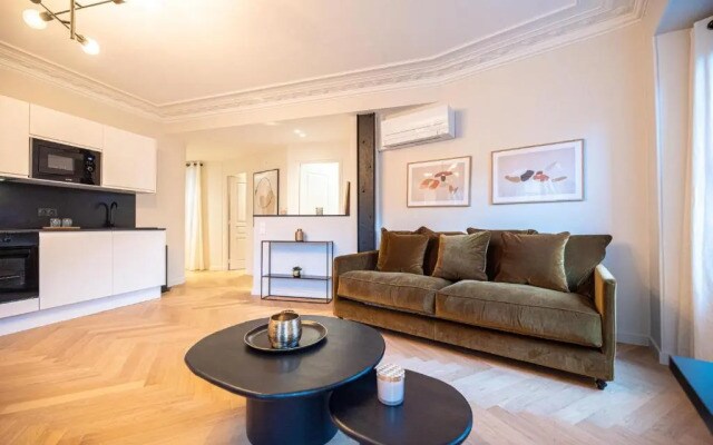 Luxury apartments in Paris Center