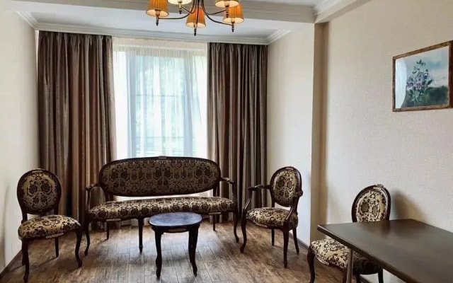Green Hall Hotel