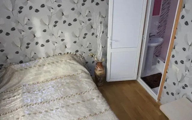 на Камышовой