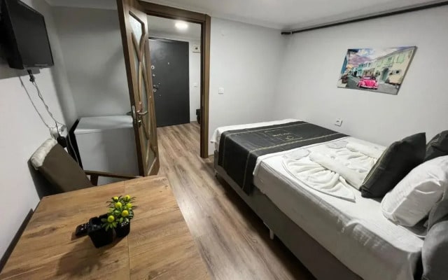 Limon Suites