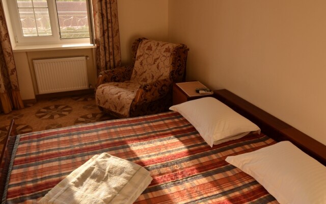 Guest House Roza Vetrov Popovka