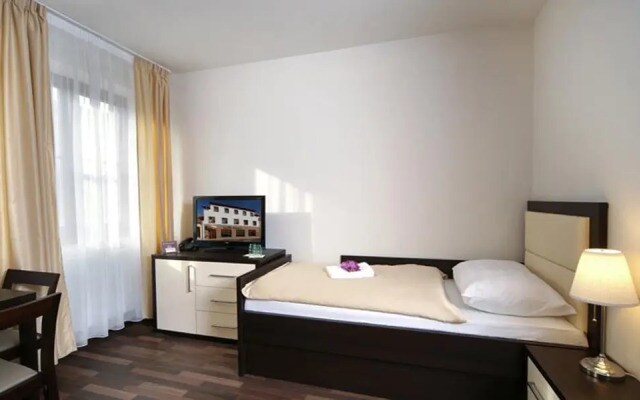 Hotel Corona