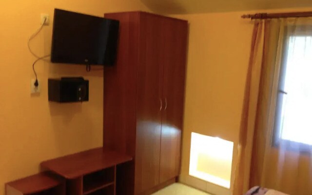 Arena Guest House