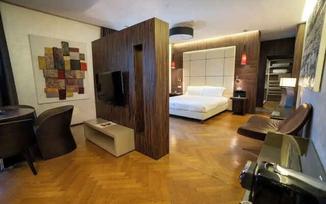 Отель Divina Luxury