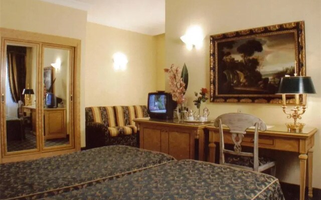 Champagne Palace Hotel