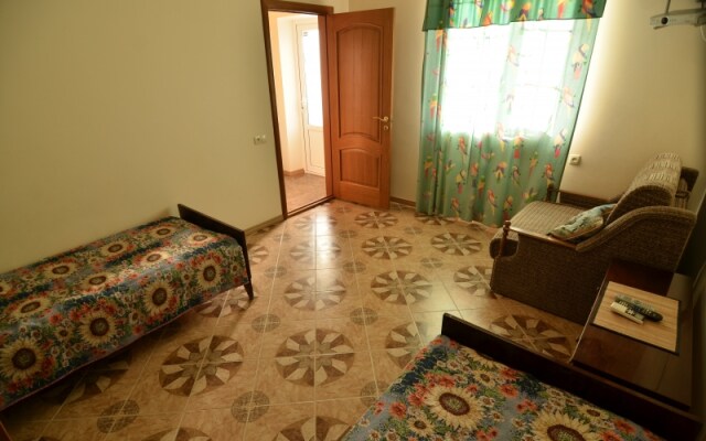 Guest House Roza Vetrov Popovka