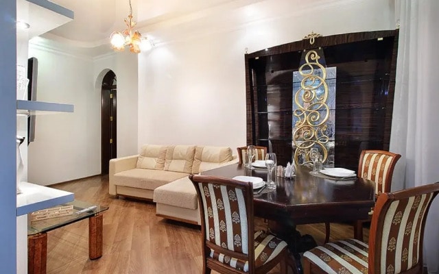 Na Kirova PaulMarie Apartment