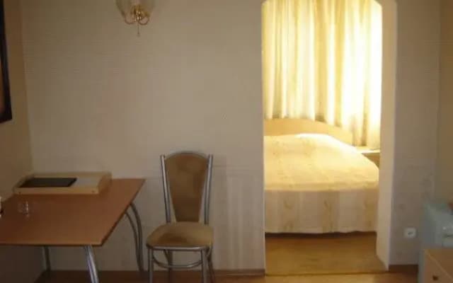 Beloye I Chernoye, Mini-otel'