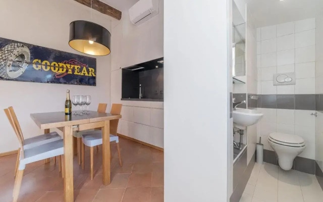 Monti Stunning Apartment with Terrace