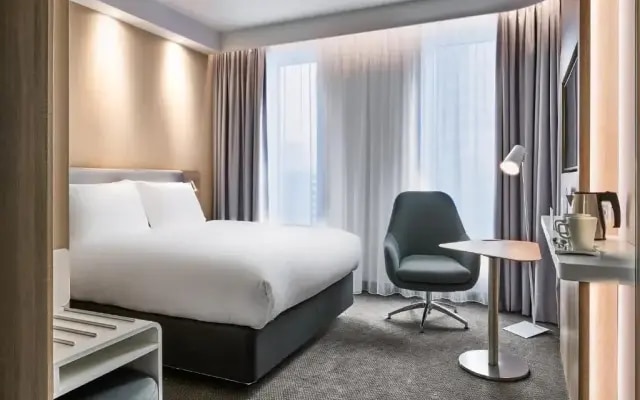 Отель Holiday Inn Express Warsaw - The HUB by IHG