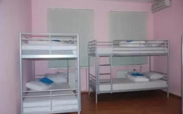 7 Sky Hostel