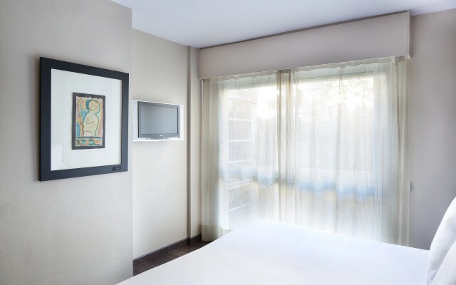 Gran Derby Suites Hotel, a Small Luxury Hotels of the World