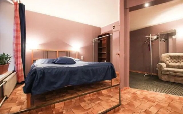 Guest apartment on the street. M.Konyushennaya, 10