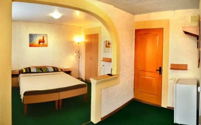 Hotel Santurina