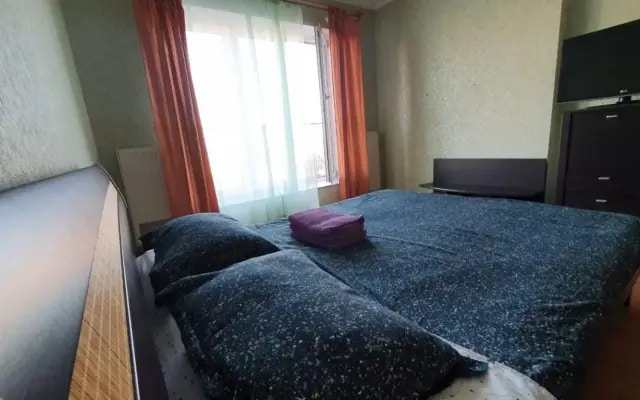 Kvartira dvuhkomnatnaya 76m2 na Kujbysheva 40