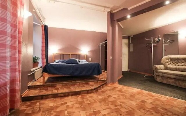 Guest apartment on the street. M.Konyushennaya, 10