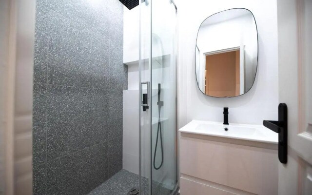 Luxury apartments in Paris Center