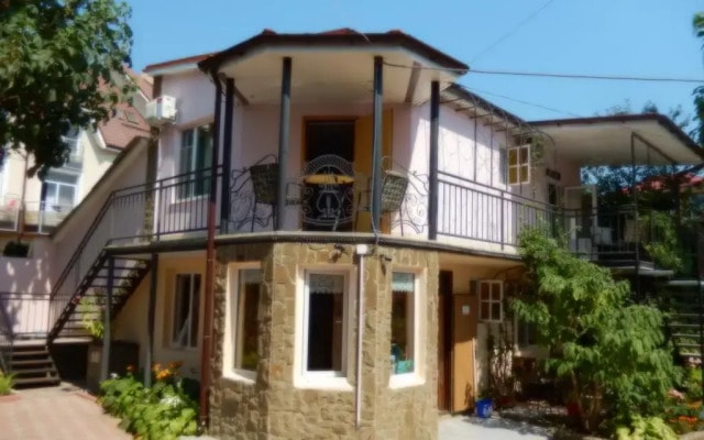 Villa Lira Guest House