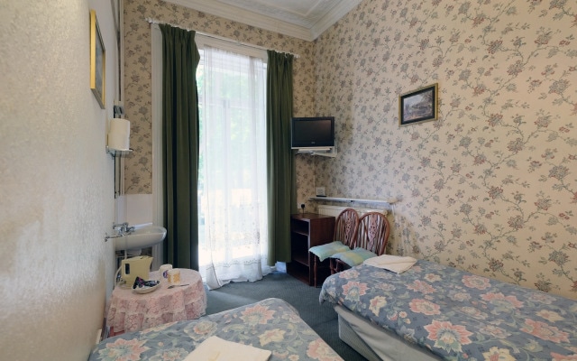 Fairways Bayswater