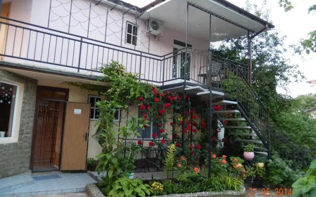 Villa Lira Guest House