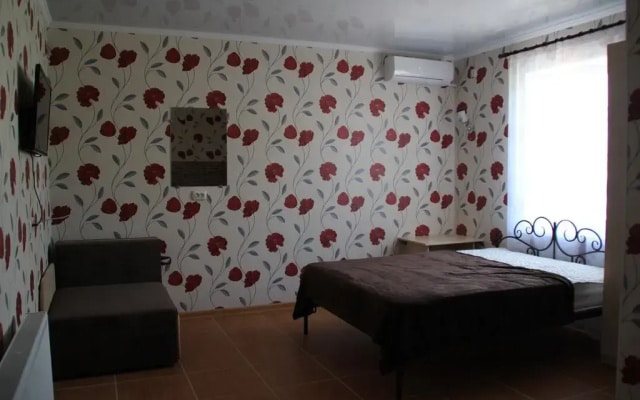 Yevpatoriya Guest House